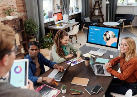 Leading Branding Agencies to Boost Your Business Identity
