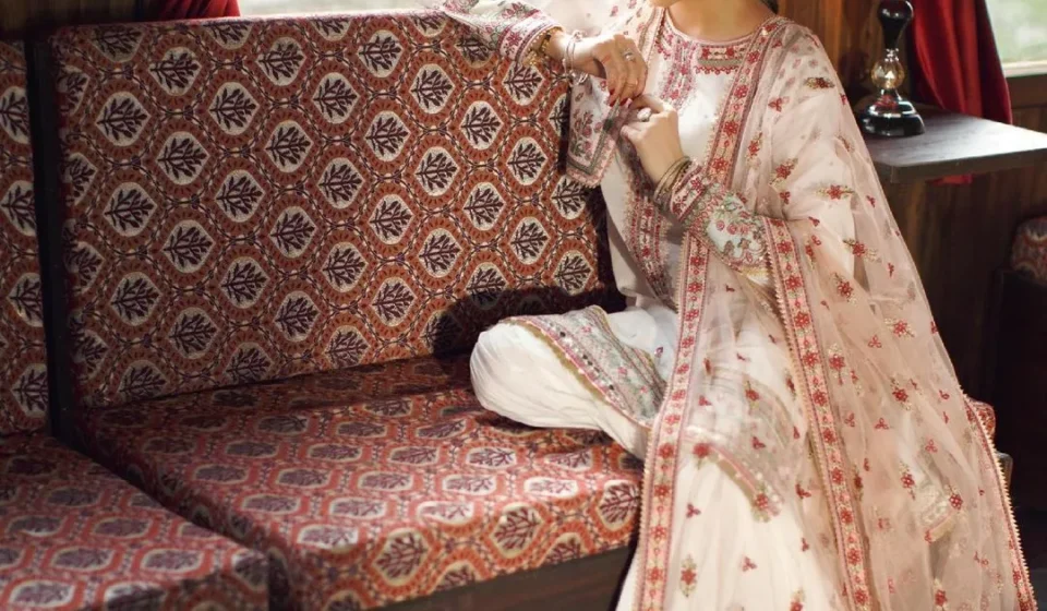 Pak Clothes Online