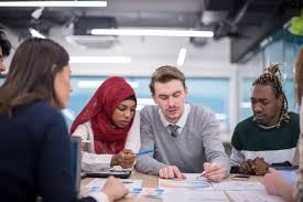What Services Do Dubai’s Top Banking Consultants Offer