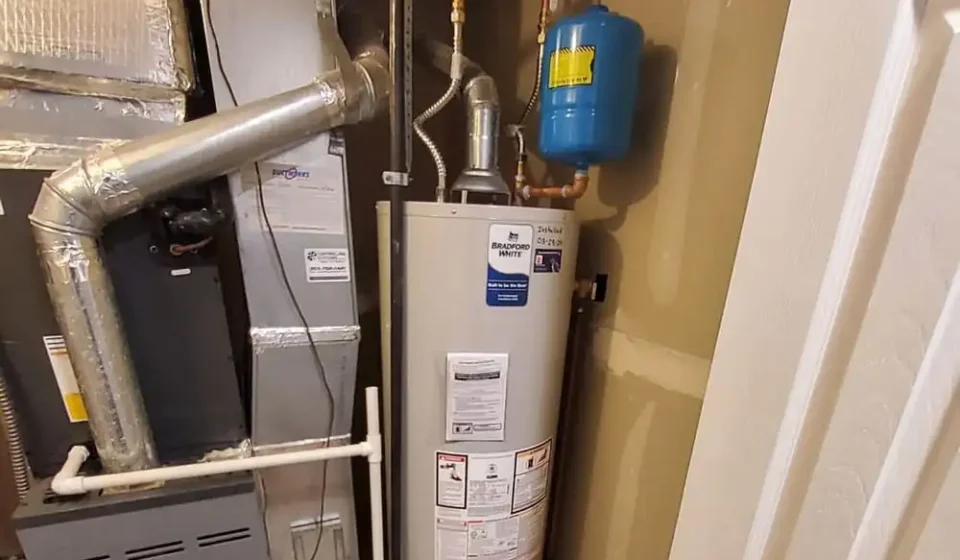 Water Heater Repair Services by Apple Plumbing Repair