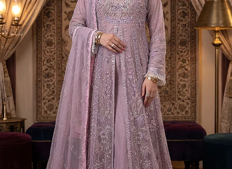 Are Pakistani Dresses Online UK Photos True to Colour?