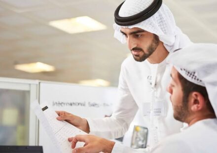 Register Emirati Employees for Social Security