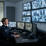 CCTV_cameras_protecting